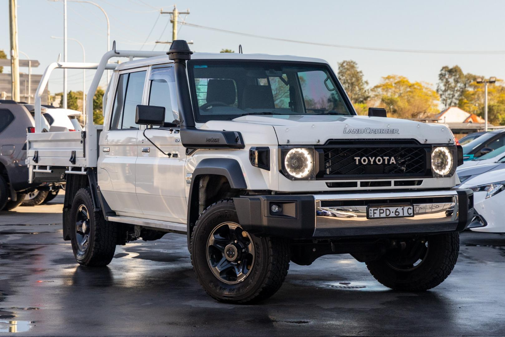 Image of 2025 Toyota LC Military GXL