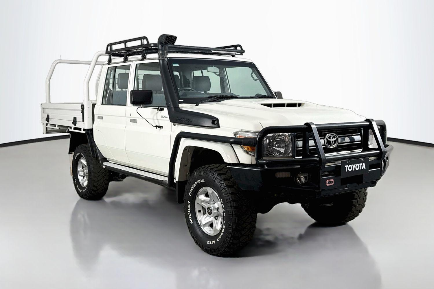 Image of 2019 Toyota LANDCRUISER MILITARY GXL