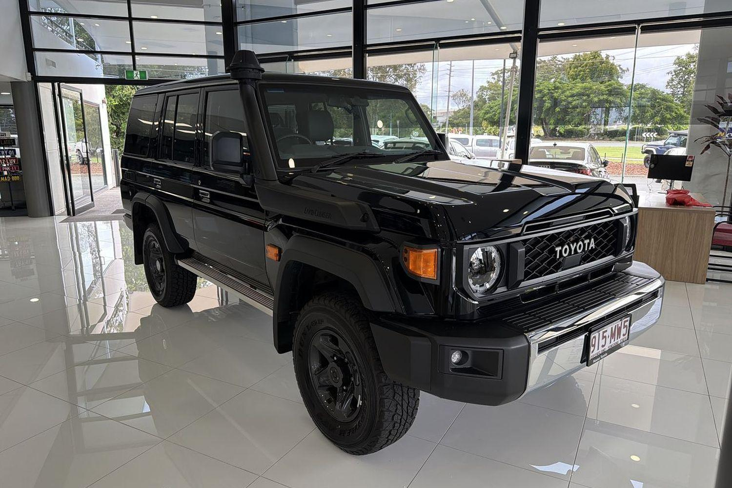 Image of 2025 Toyota LC Military GXL