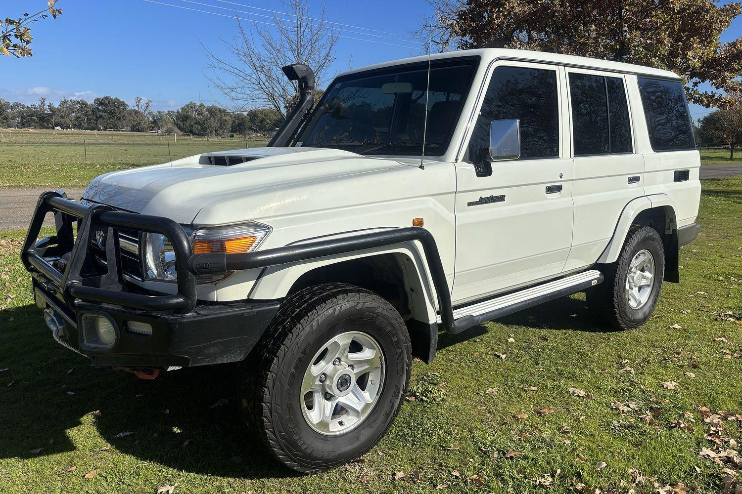 Image of 2021 Toyota LC Military GXL