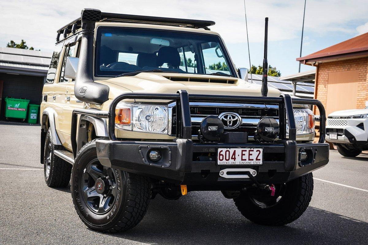Image of 2022 Toyota LC MILITARY GXL