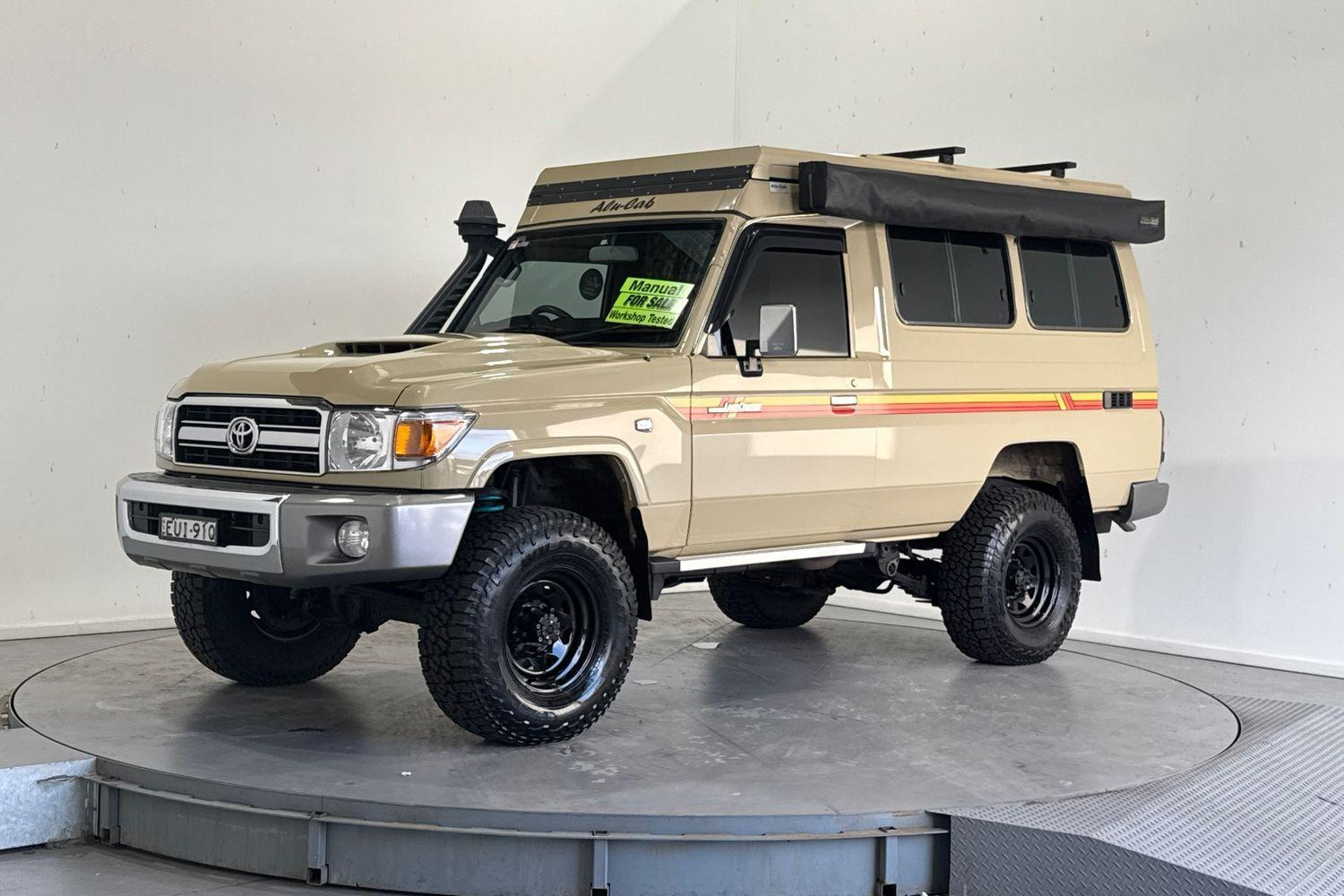 Image of 2022 TOYOTA LC Military GXL