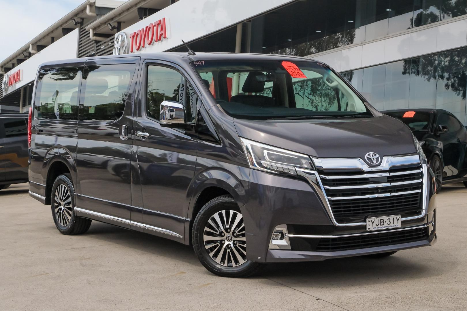 Image of 2019 Toyota Granvia VX