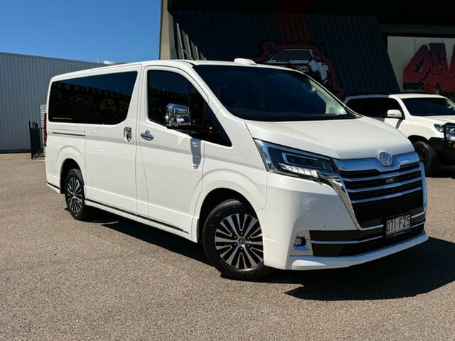 Image of 2022 Toyota Granvia VX