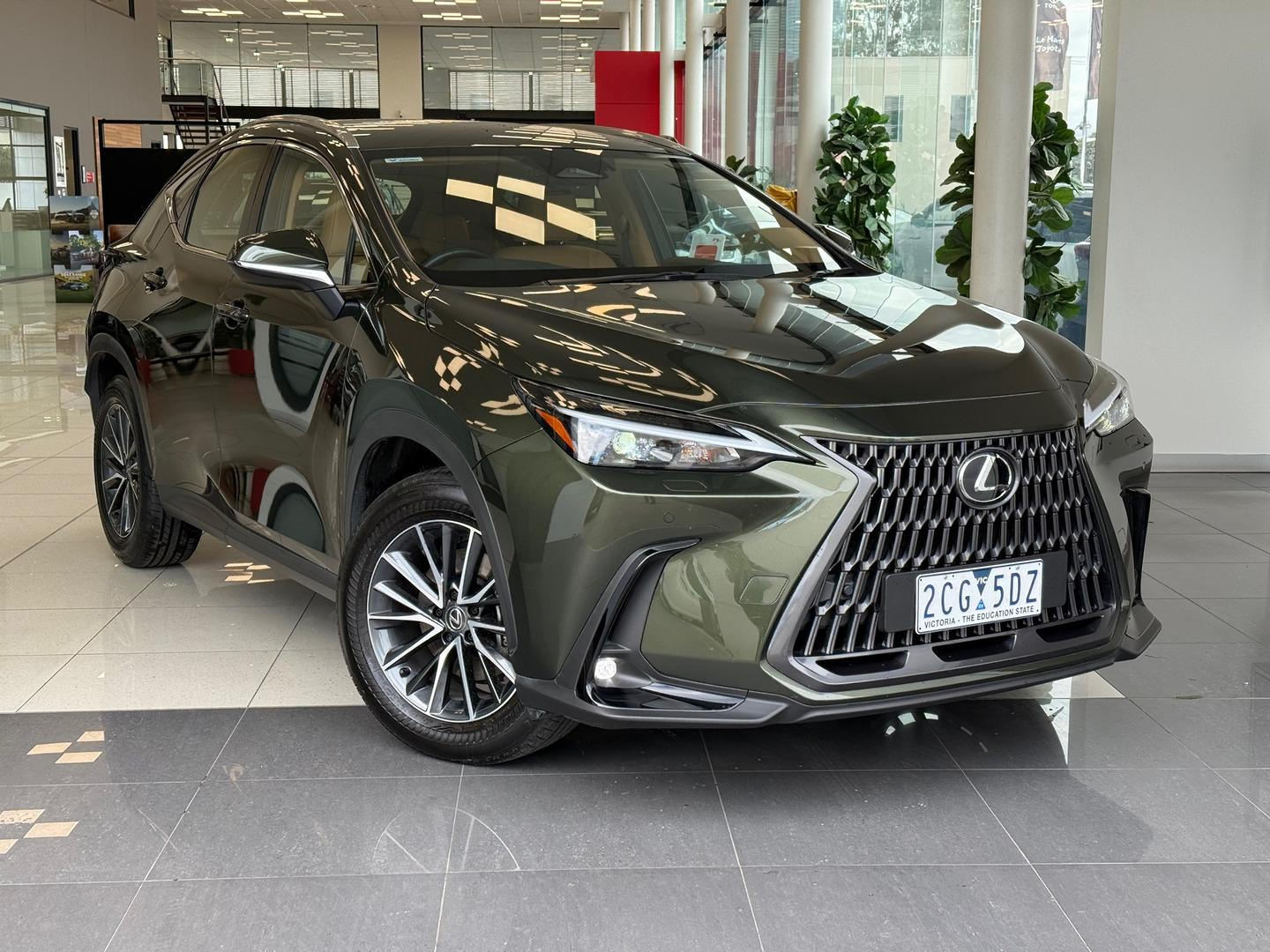 Image of 2025 Lexus NX350h NX350h Luxury
