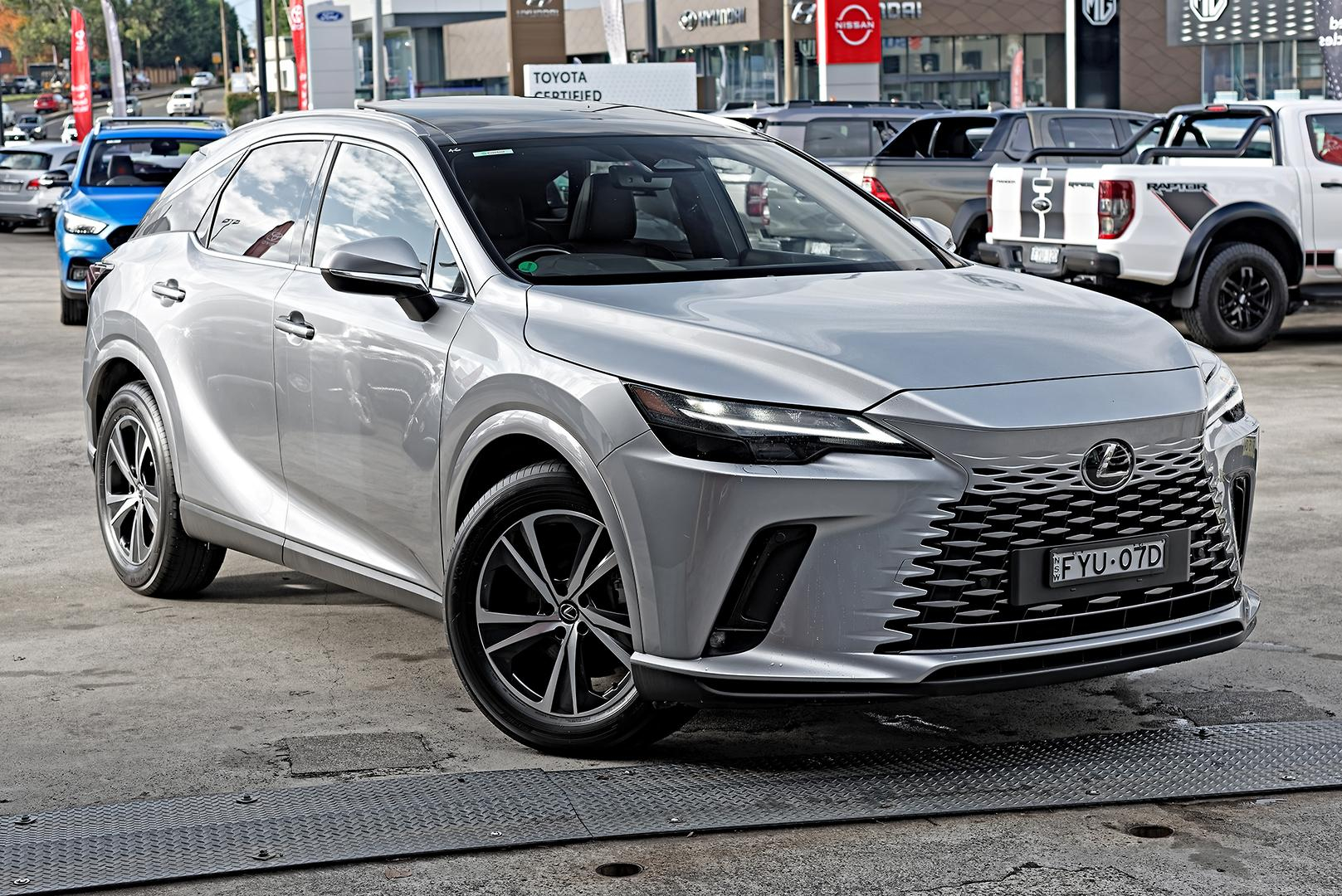 Image of 2023 Lexus RX350H Luxury
