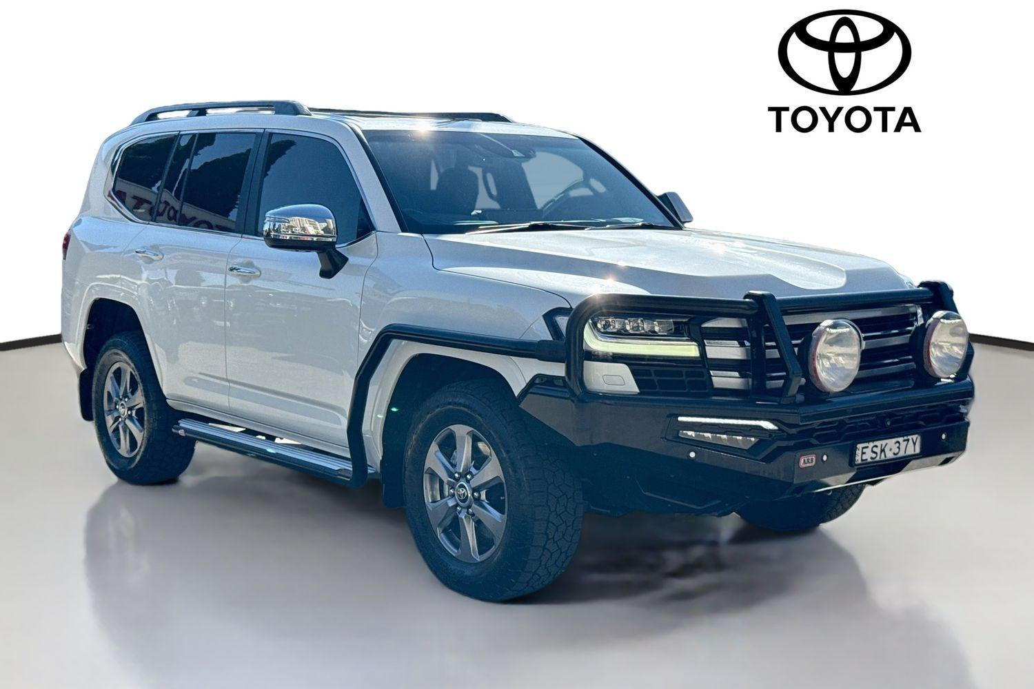 Image of 2022 Toyota Landcruiser Sahara