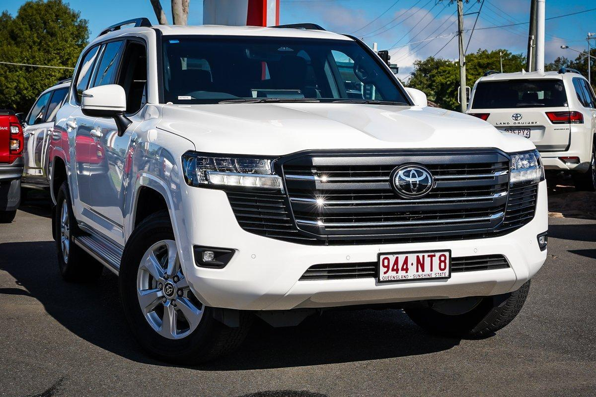 Image of 2025 Toyota LANDCRUISER GXL
