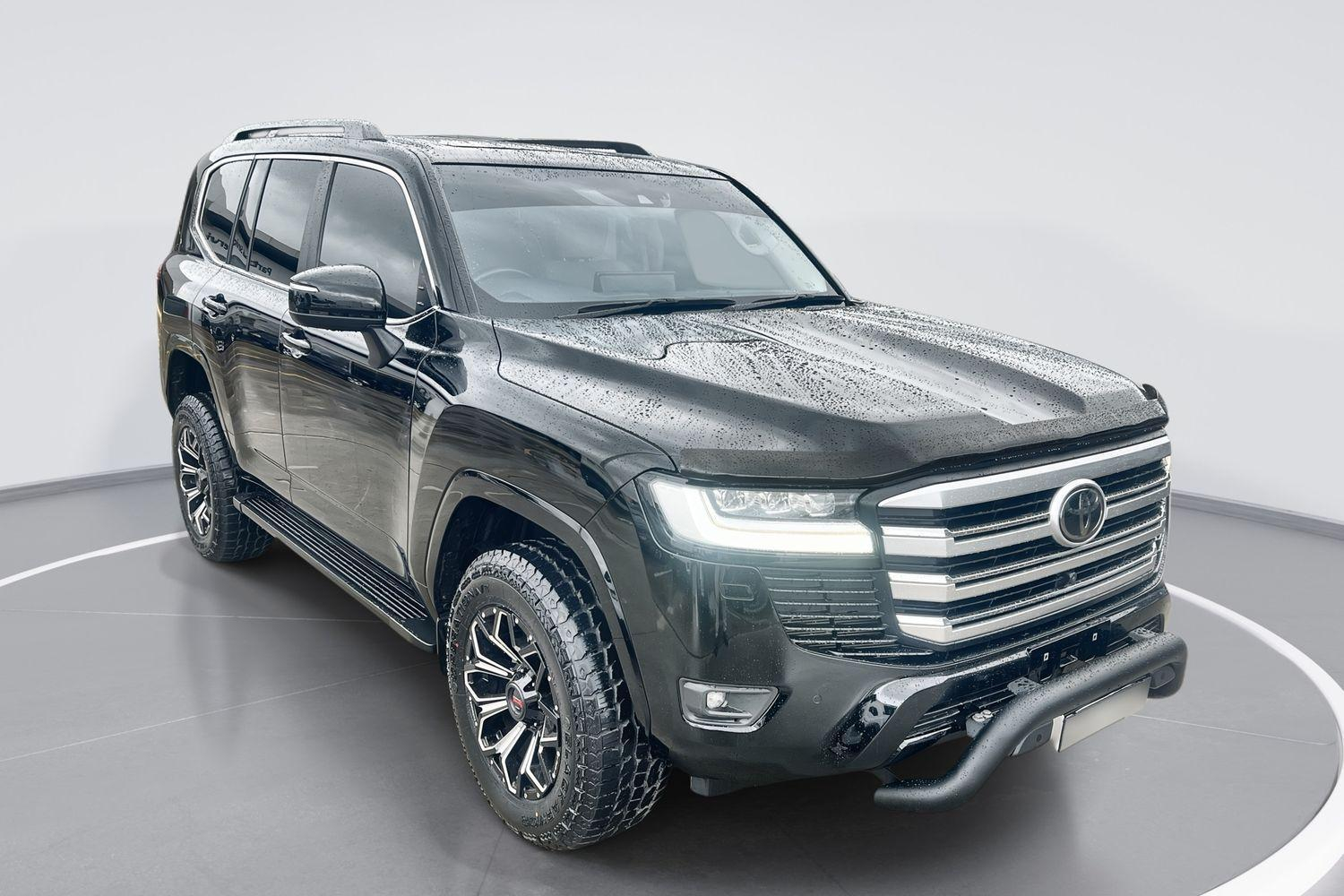 Image of 2022 Toyota Landcruiser VX