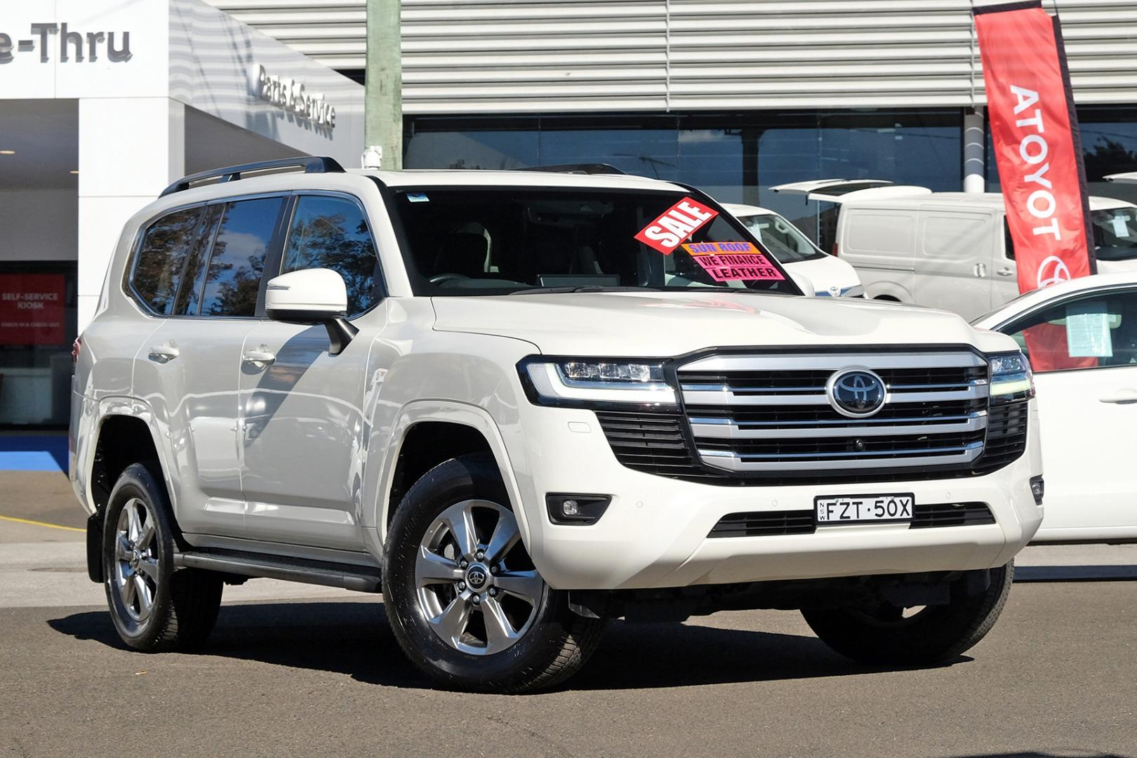 Image of 2022 Toyota LANDCRUISER VX
