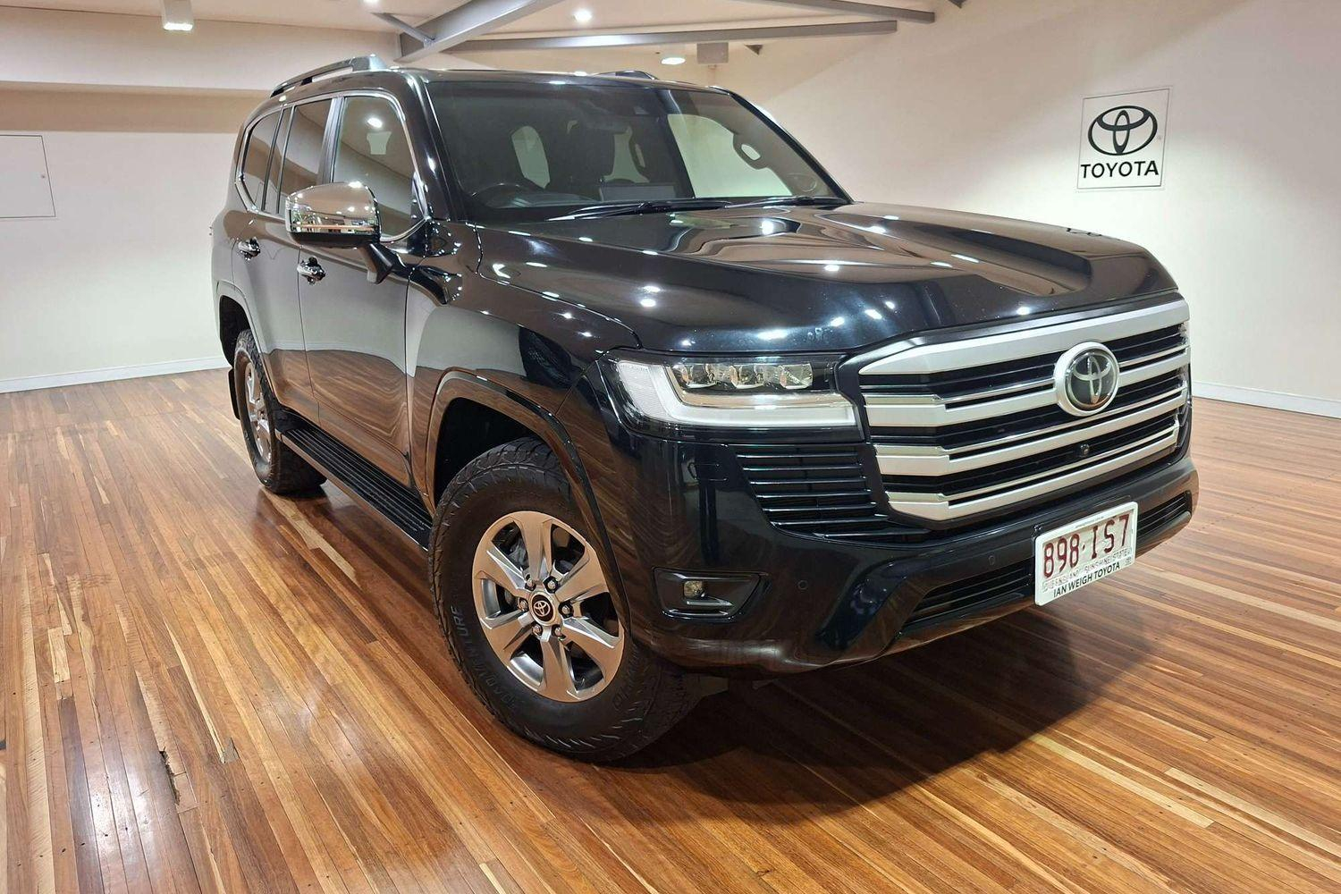 Image of 2023 Toyota Landcruiser Sahara