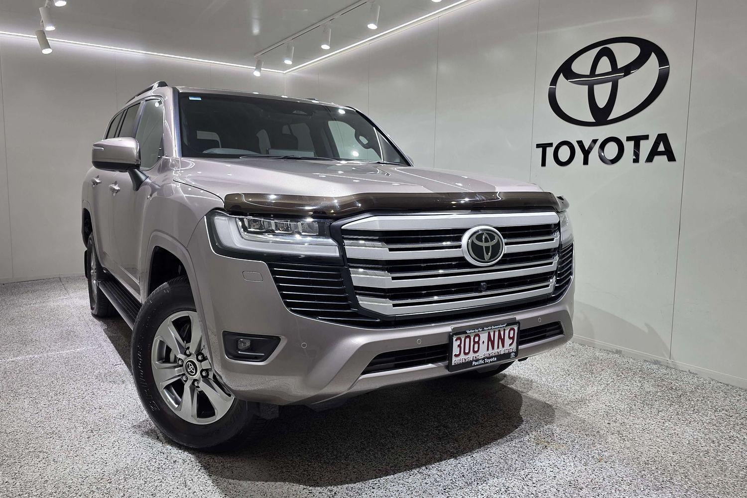 Image of 2025 Toyota Landcruiser VX