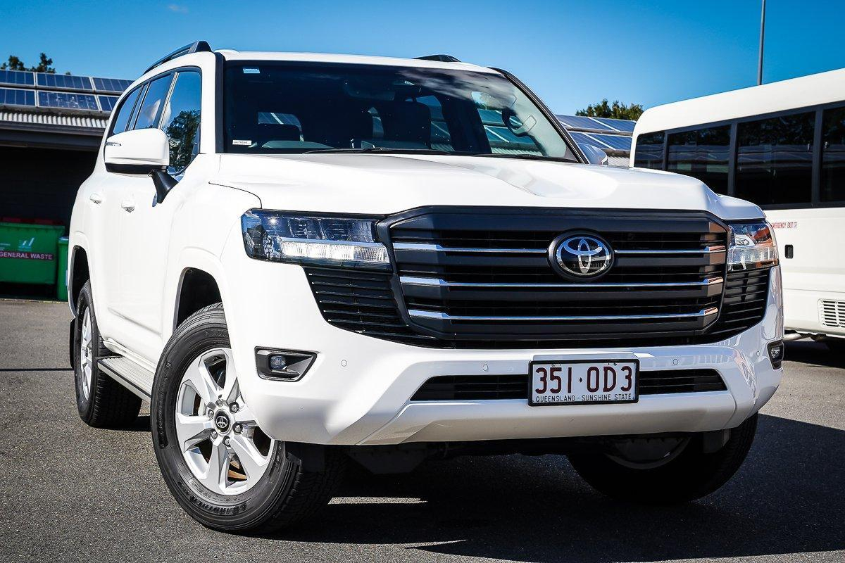Image of 2025 Toyota LANDCRUISER GXL