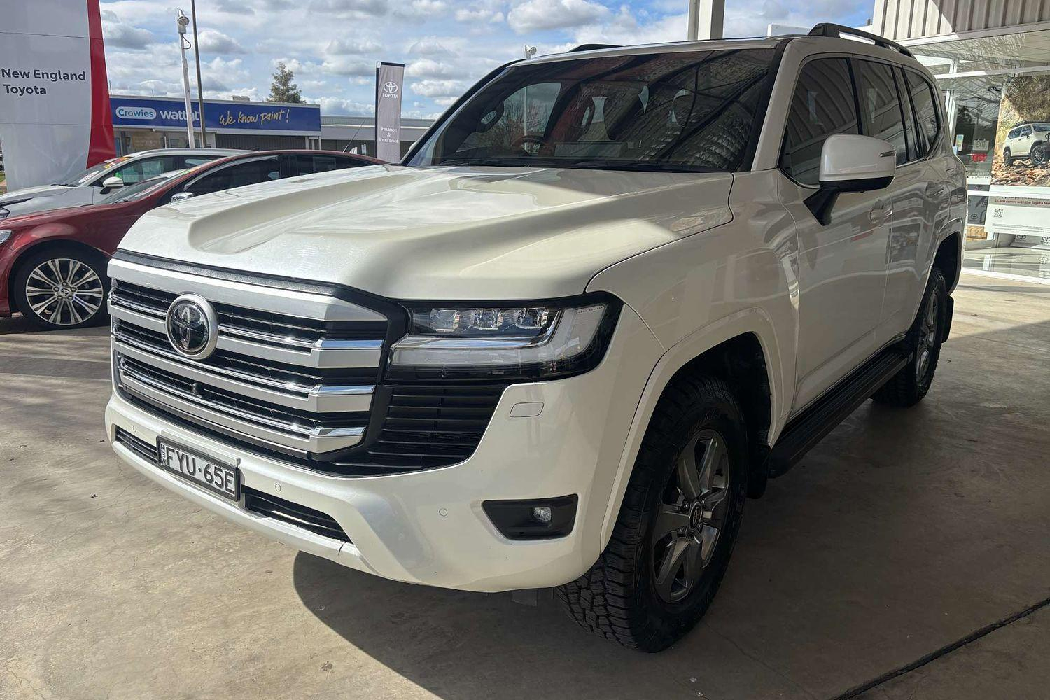 Image of 2023 Toyota Landcruiser VX