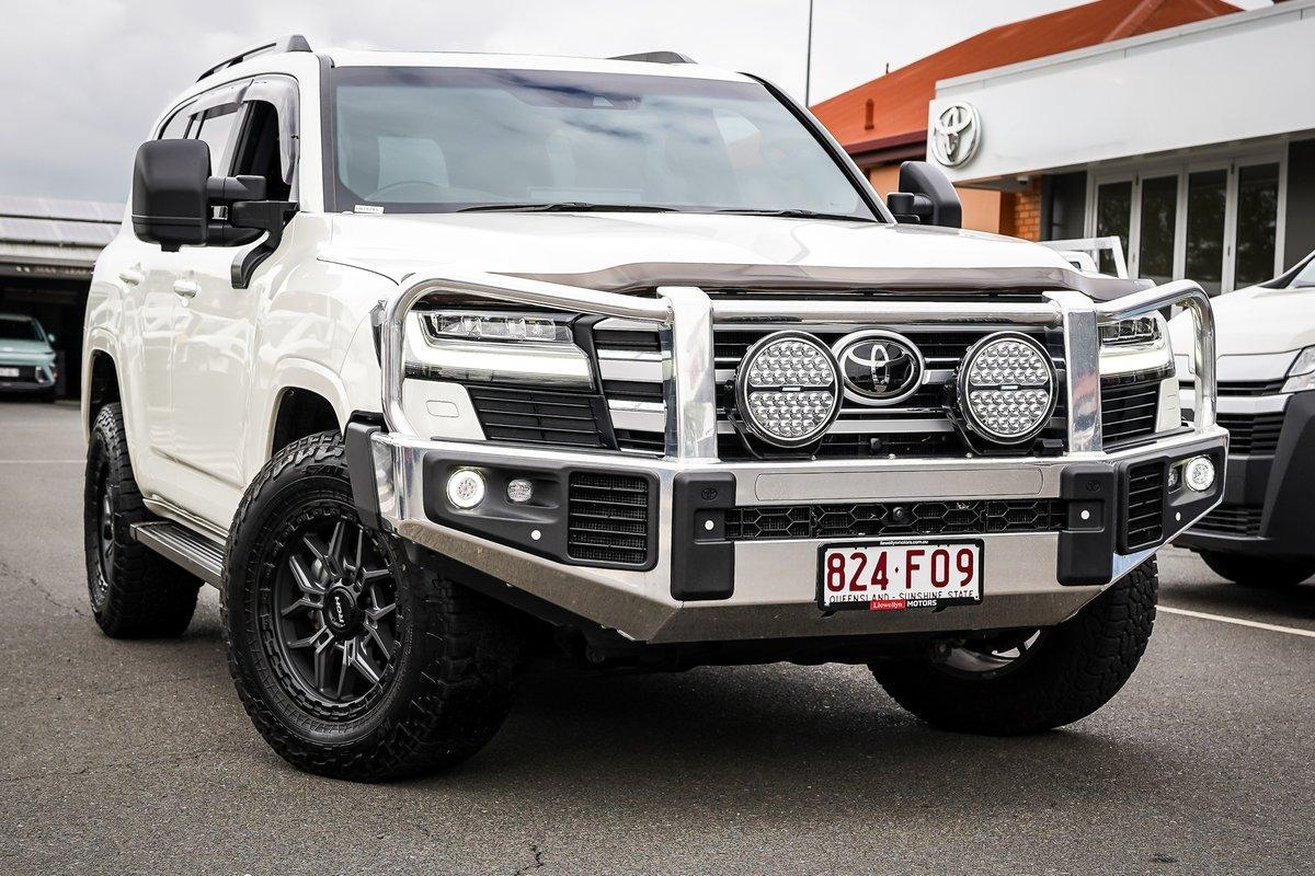 Image of 2022 Toyota LANDCRUISER VX