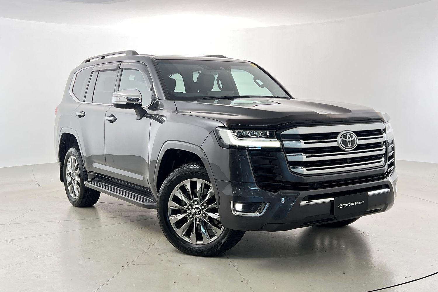 Image of 2022 Toyota Landcruiser Sahara ZX