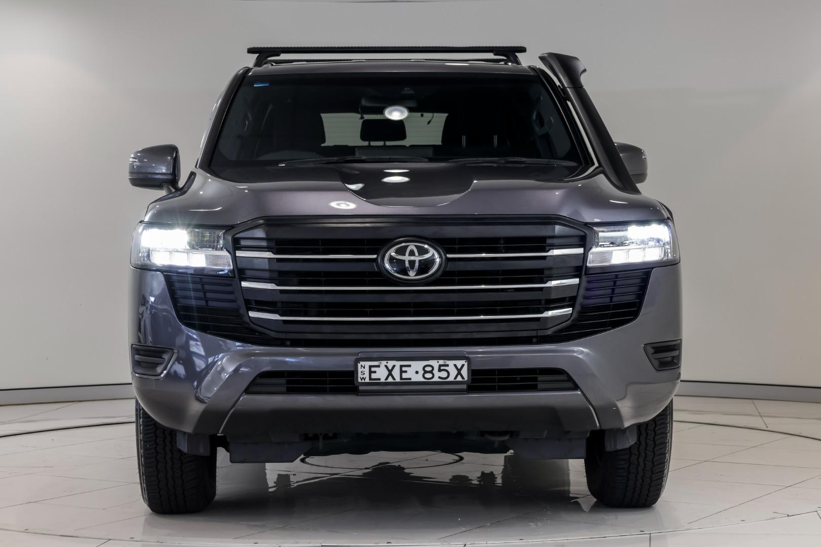 Image of 2022 Toyota LANDCRUISER GX