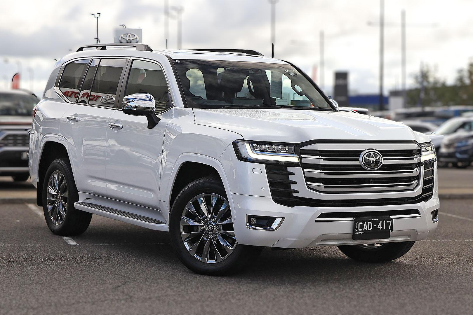 Image of 2022 Toyota LANDCRUISER Sahara ZX