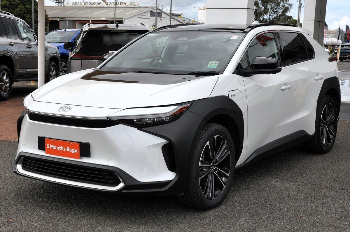 Image of 2023 Toyota bZ4x Standard AWD
