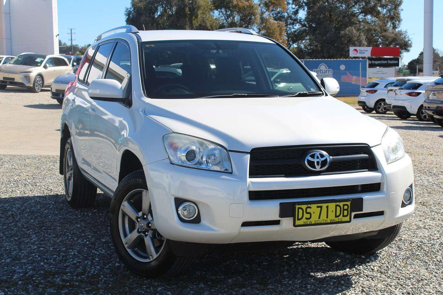 Image of 2012 Toyota RAV4 Altitude AWD