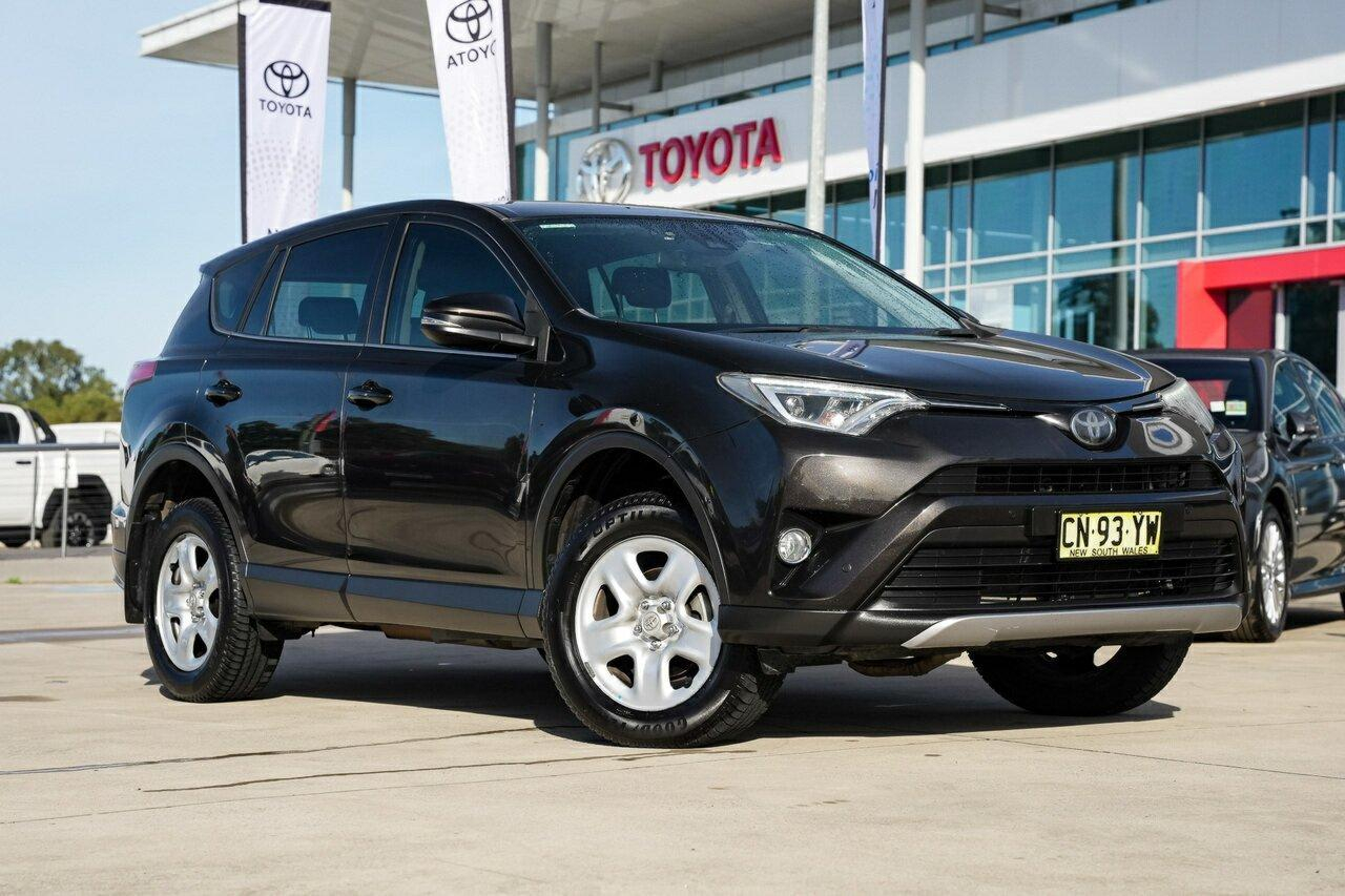 Image of 2017 Toyota RAV4 GX AWD