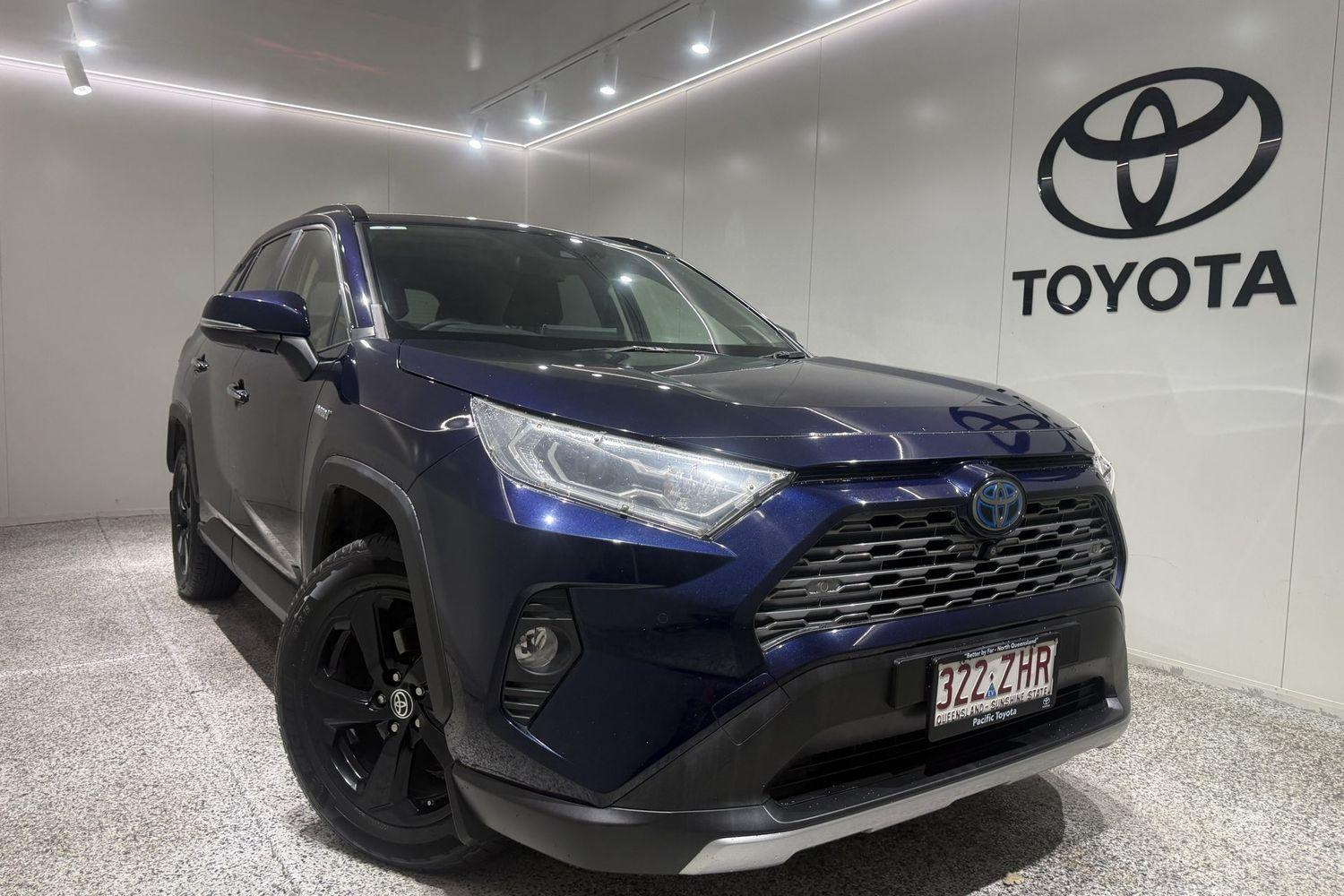Image of 2019 Toyota RAV4 Hybrid Cruiser-AWD