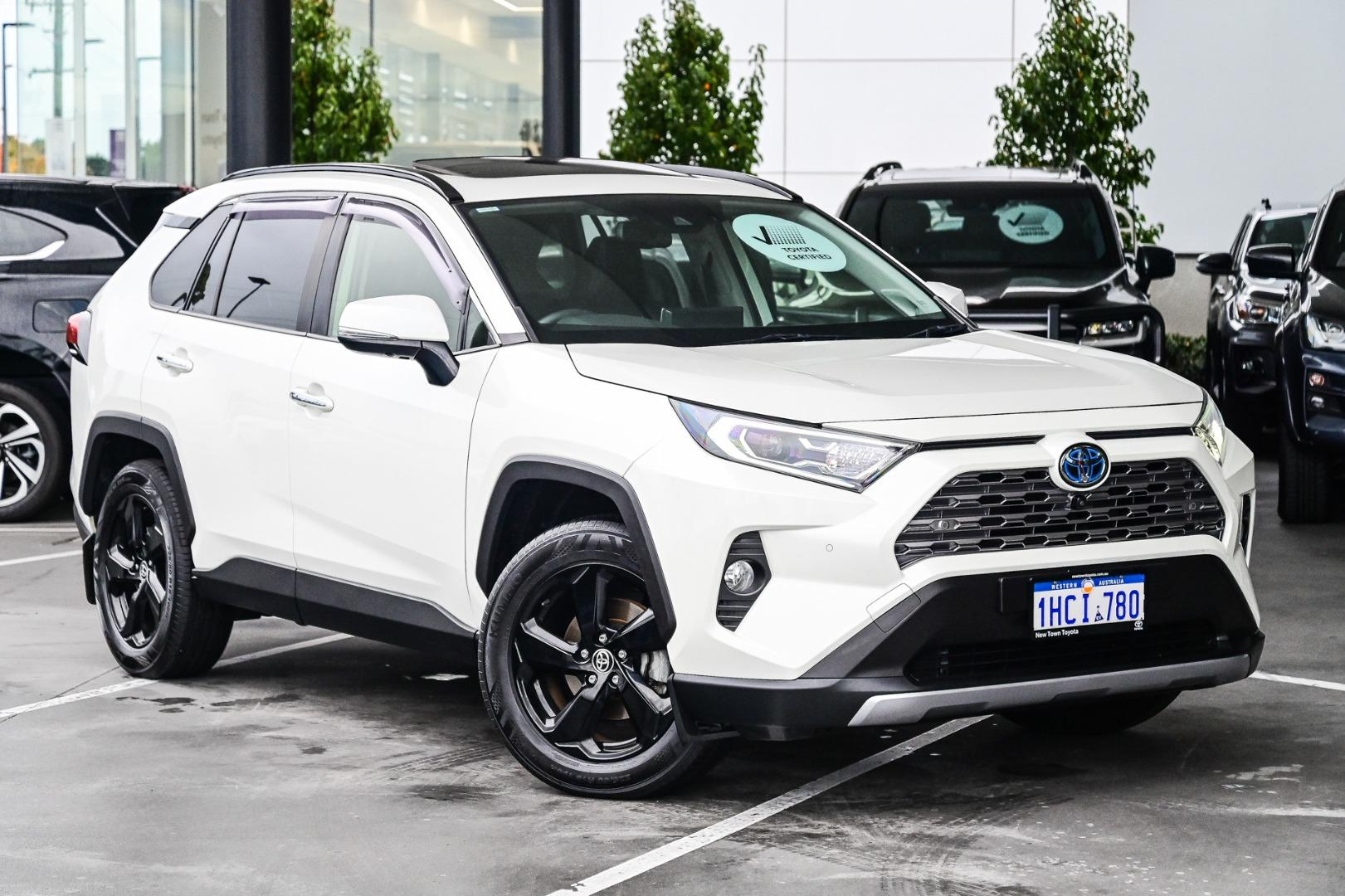 Image of 2020 Toyota RAV4 Hybrid Cruiser AWD