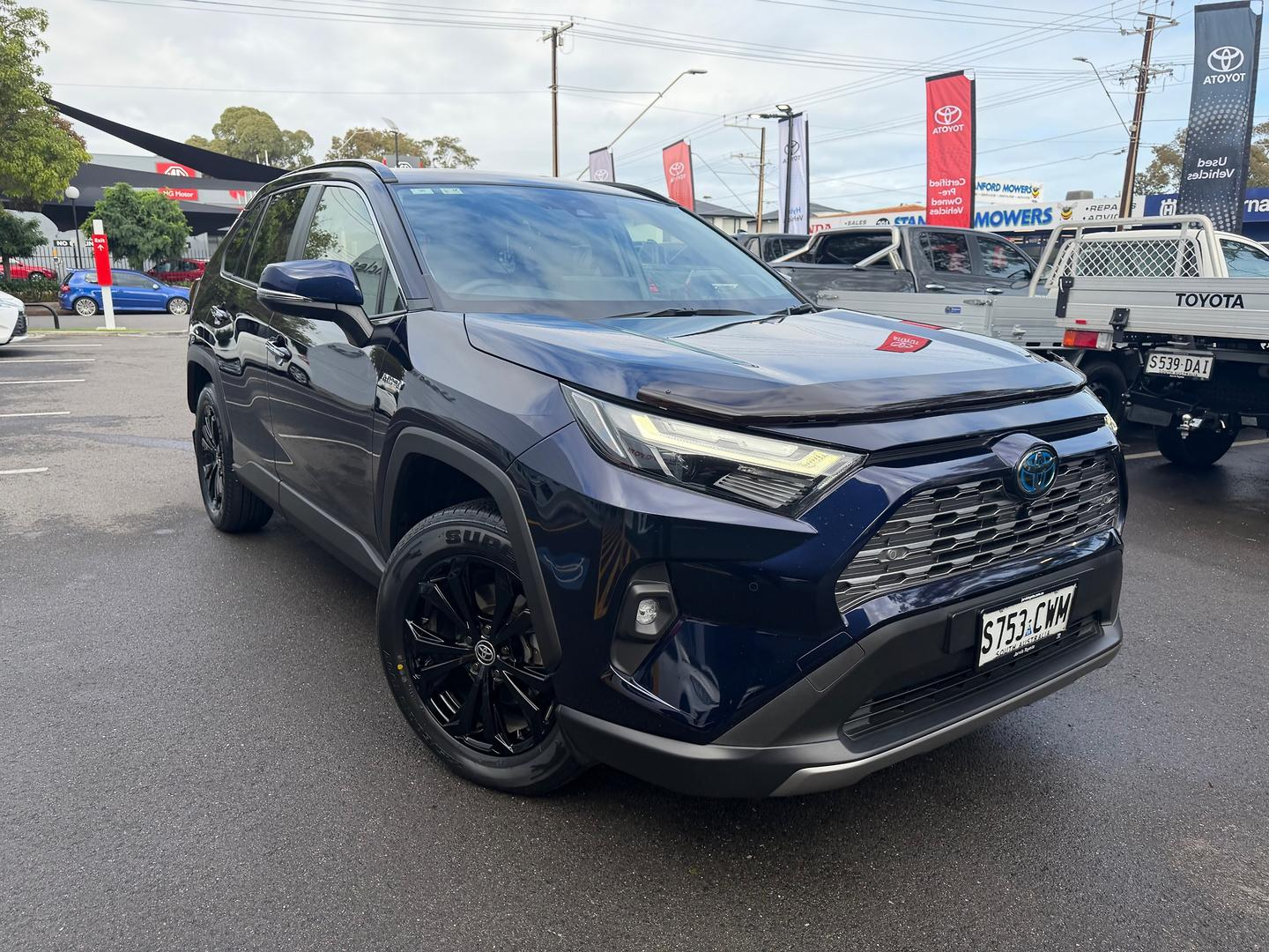 Image of 2023 Toyota RAV4 Hybrid Cruiser-AWD