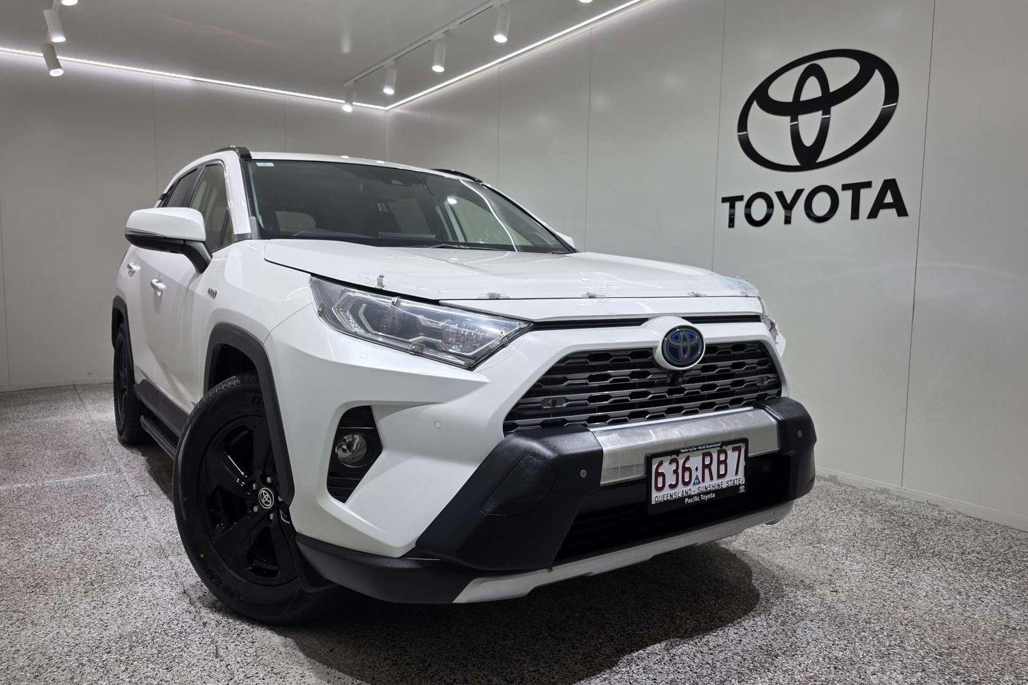 Image of 2020 Toyota RAV4 Hybrid Cruiser-AWD