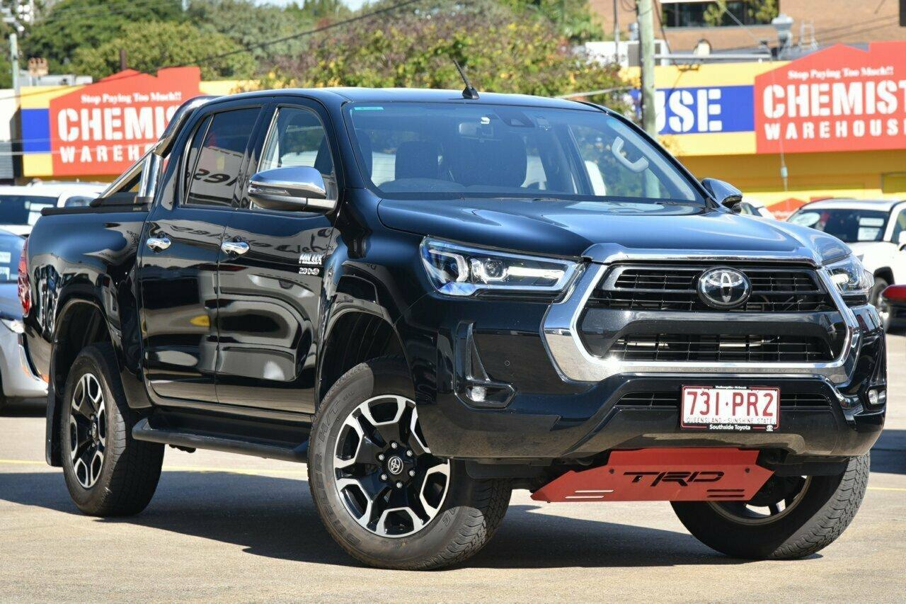 Image of 2022 Toyota RAV4 Hybrid Cruiser-AWD