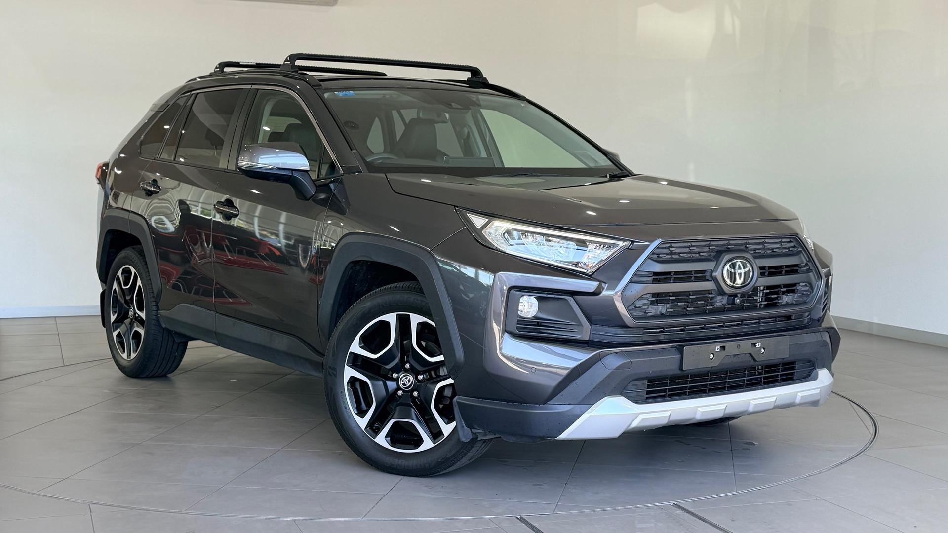 Image of 2019 Toyota RAV4 Edge AWD