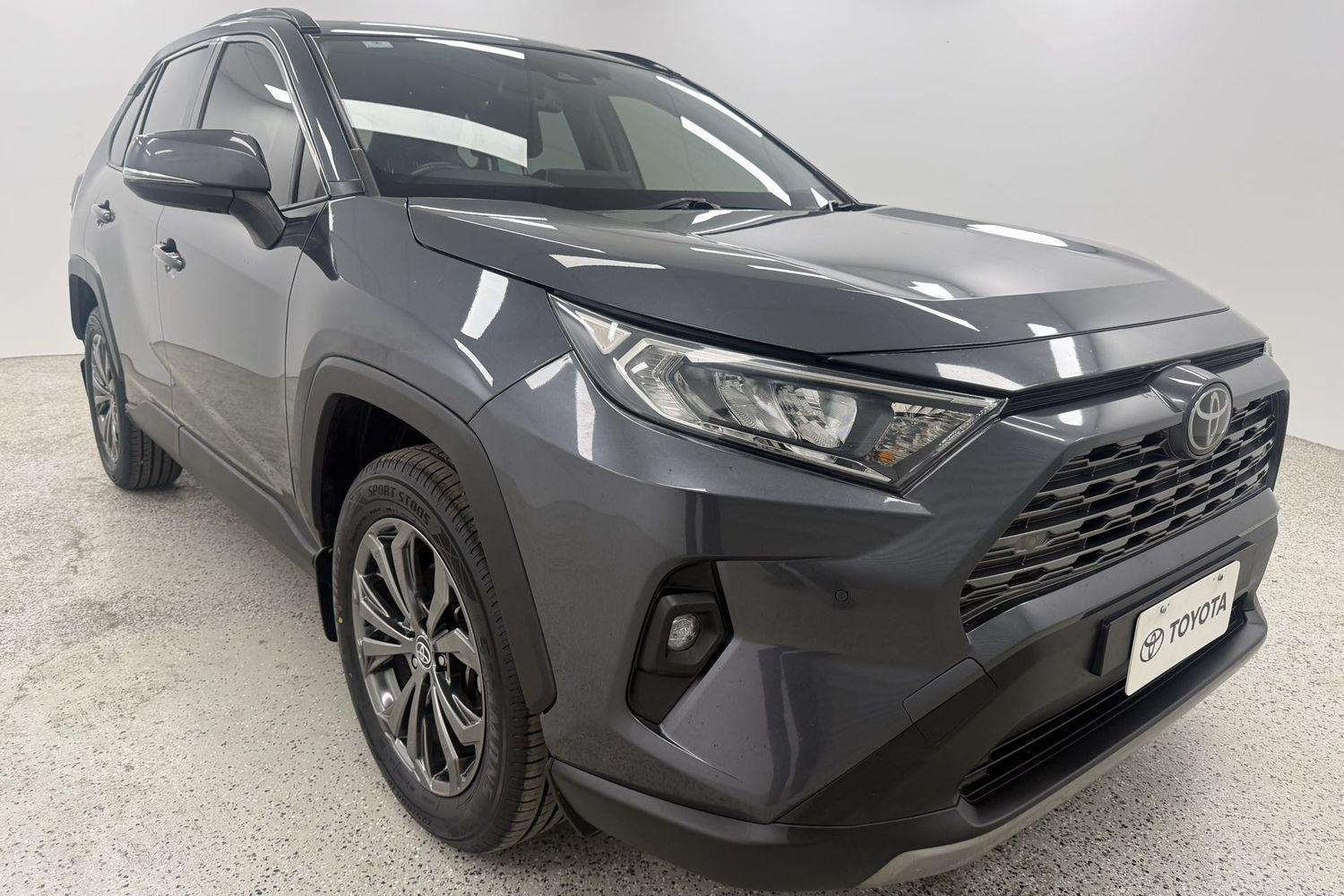 Image of 2021 Toyota RAV4 GXL-2WD