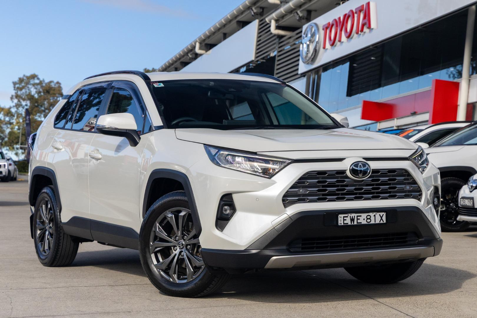 Image of 2022 Toyota RAV4 GXL-2WD