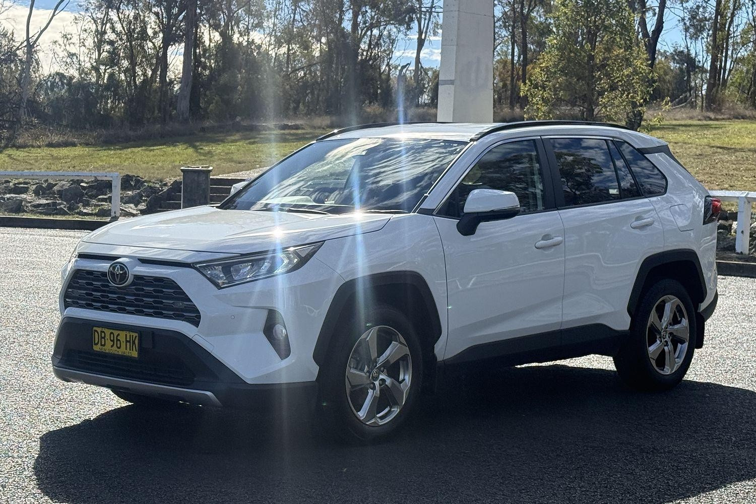 Image of 2021 Toyota RAV4 GXL-2WD