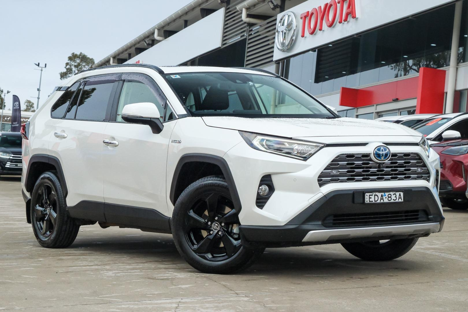Image of 2019 Toyota Rav4 Hybrid Cruiser 2WD