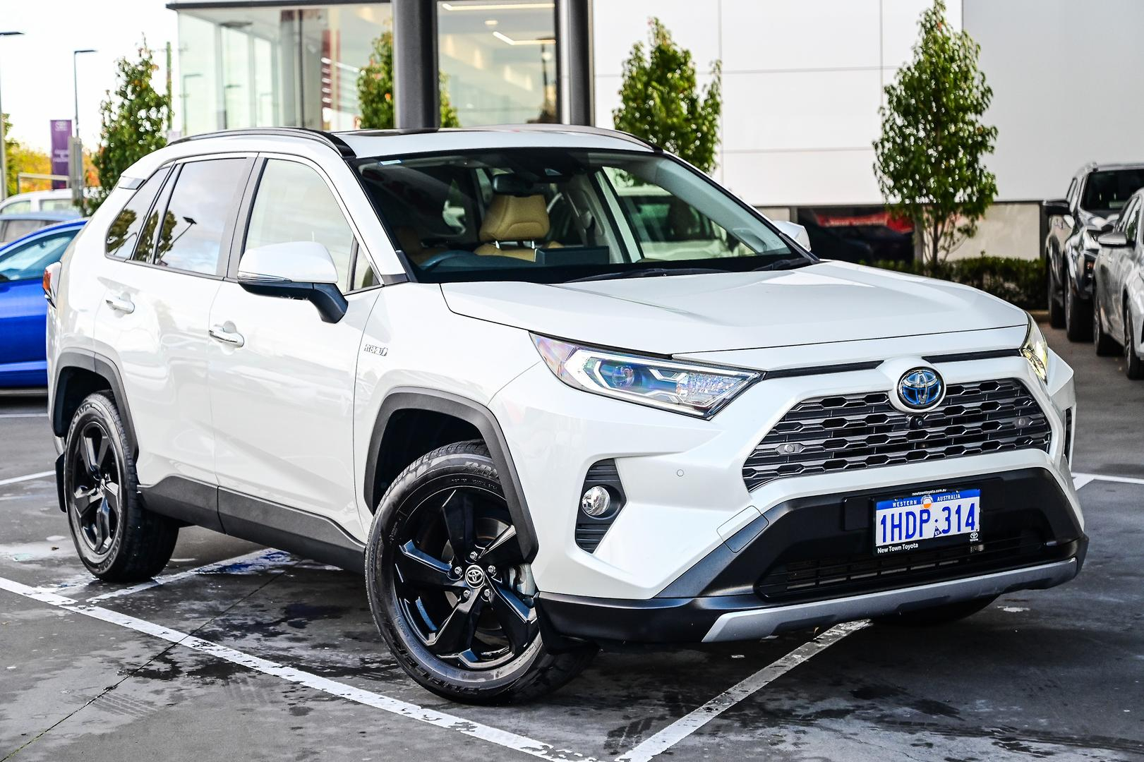 Image of 2020 Toyota RAV4 Hybrid Cruiser-2WD