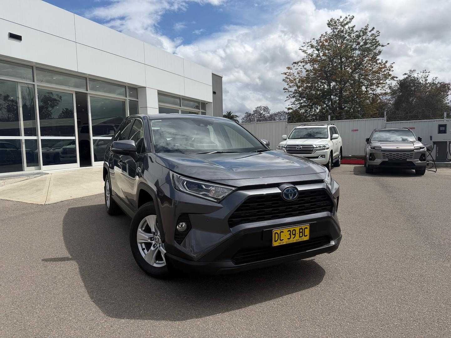 Image of 2021 Toyota RAV4 Hybrid GX-2WD