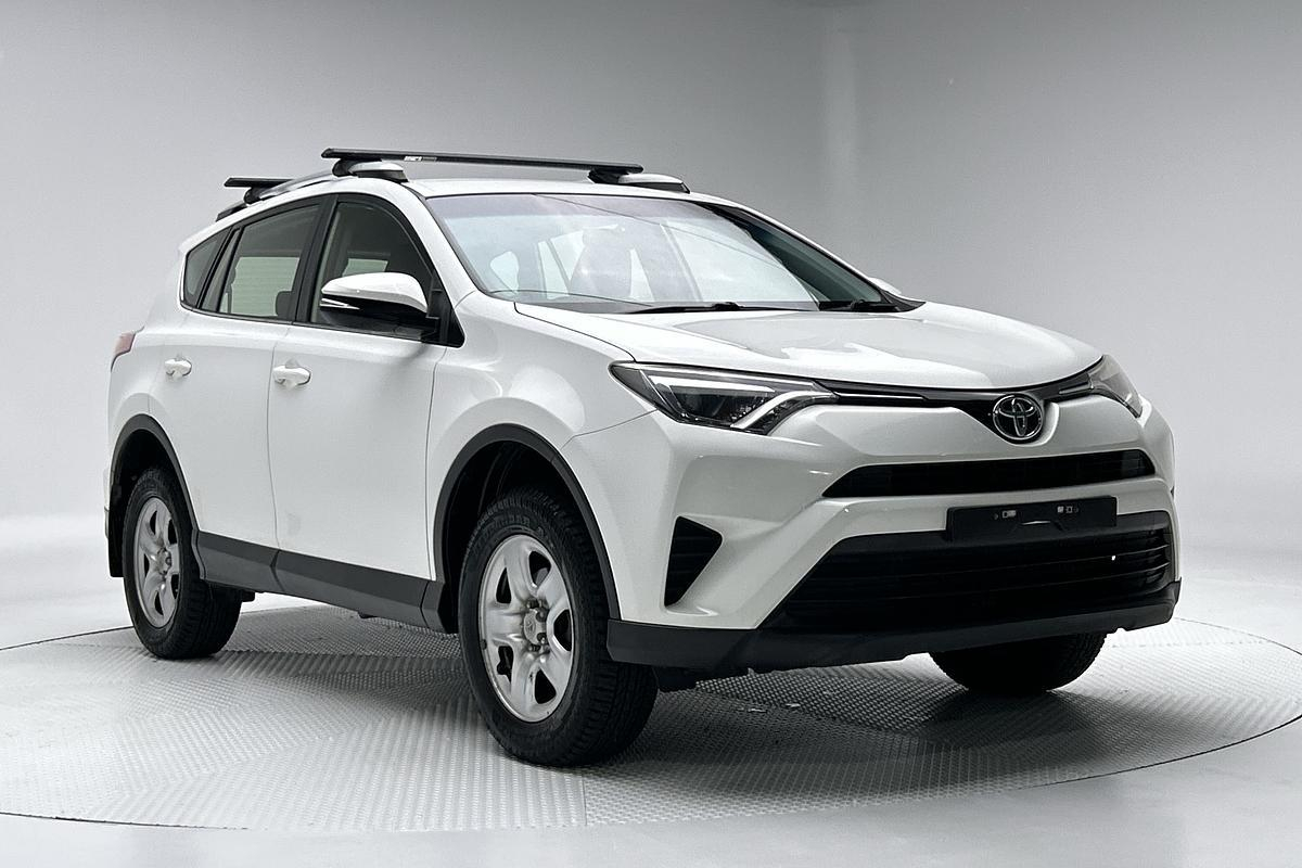 Image of 2017 Toyota RAV4 GX-2WD