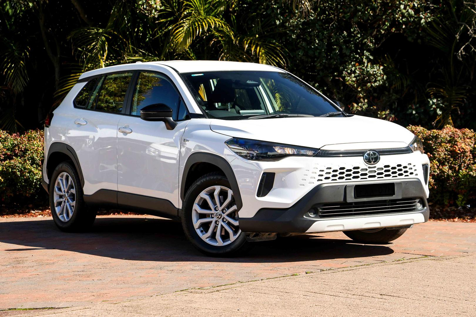 Image of 2025 TOYOTA Corolla Cross Hybrid GX