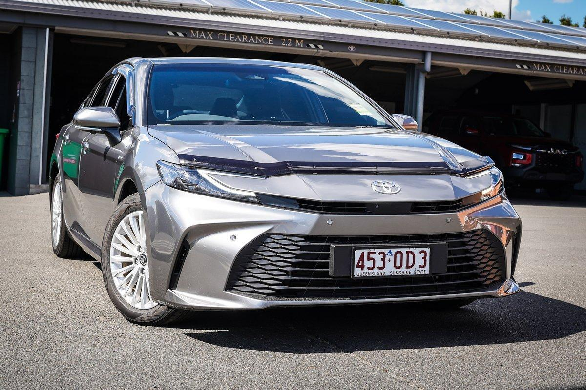 Image of 2025 Toyota CAMRY HYBRID Ascent