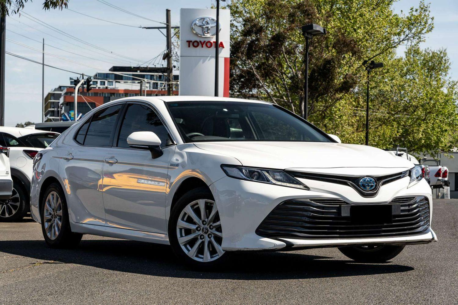 Image of 2019 Toyota Camry Hybrid Ascent