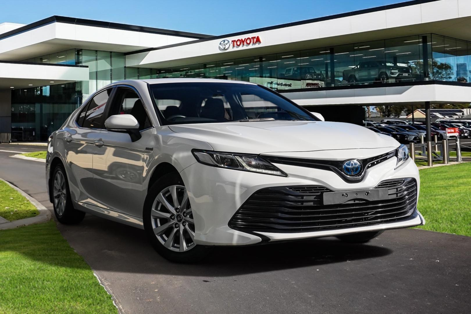 Image of 2019 Toyota Camry Hybrid Ascent