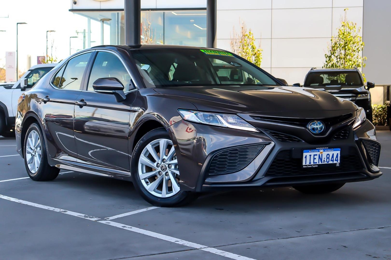 Image of 2024 Toyota Camry Hybrid Ascent Sport