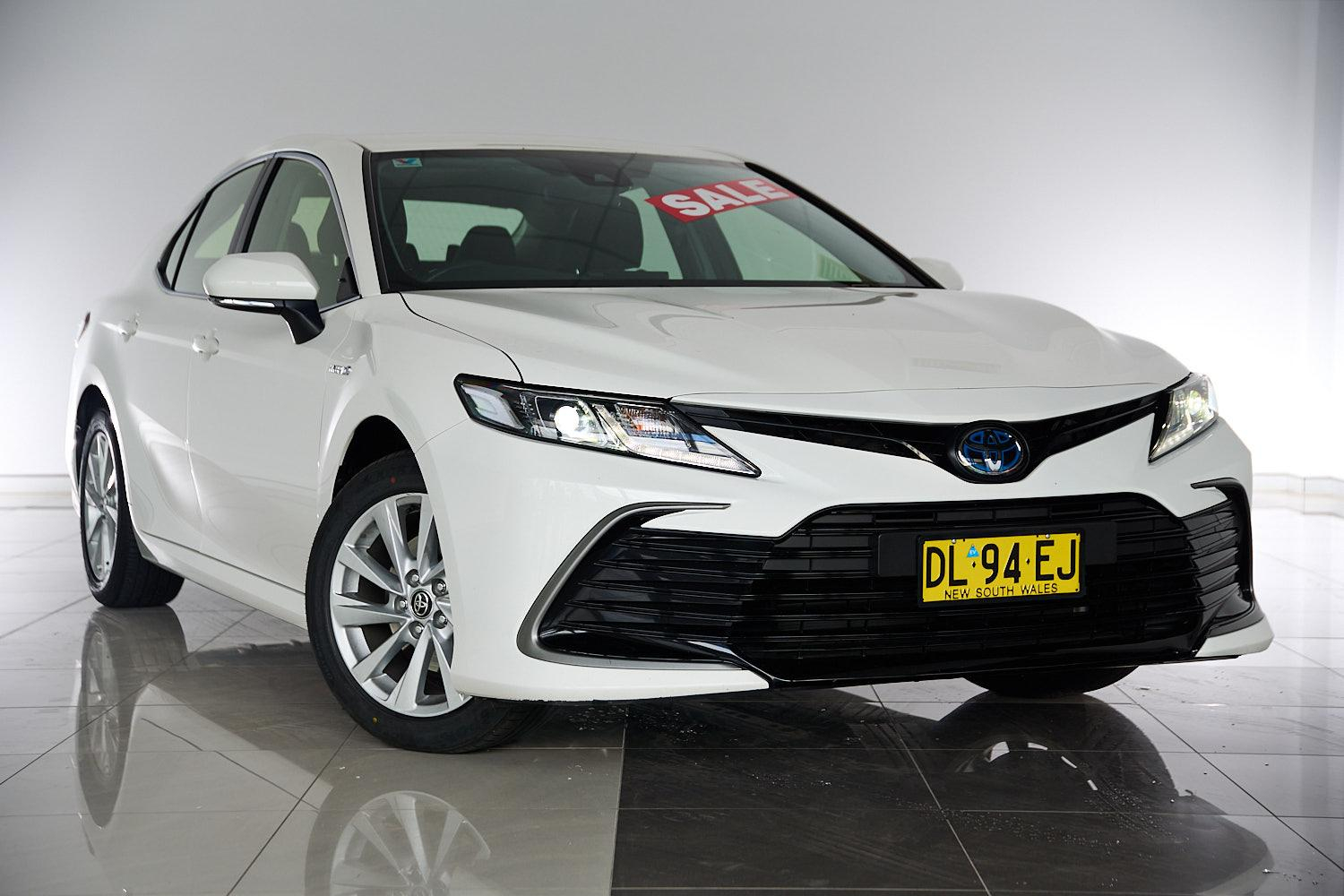 Image of 2024 Toyota CAMRY HYBRID Ascent