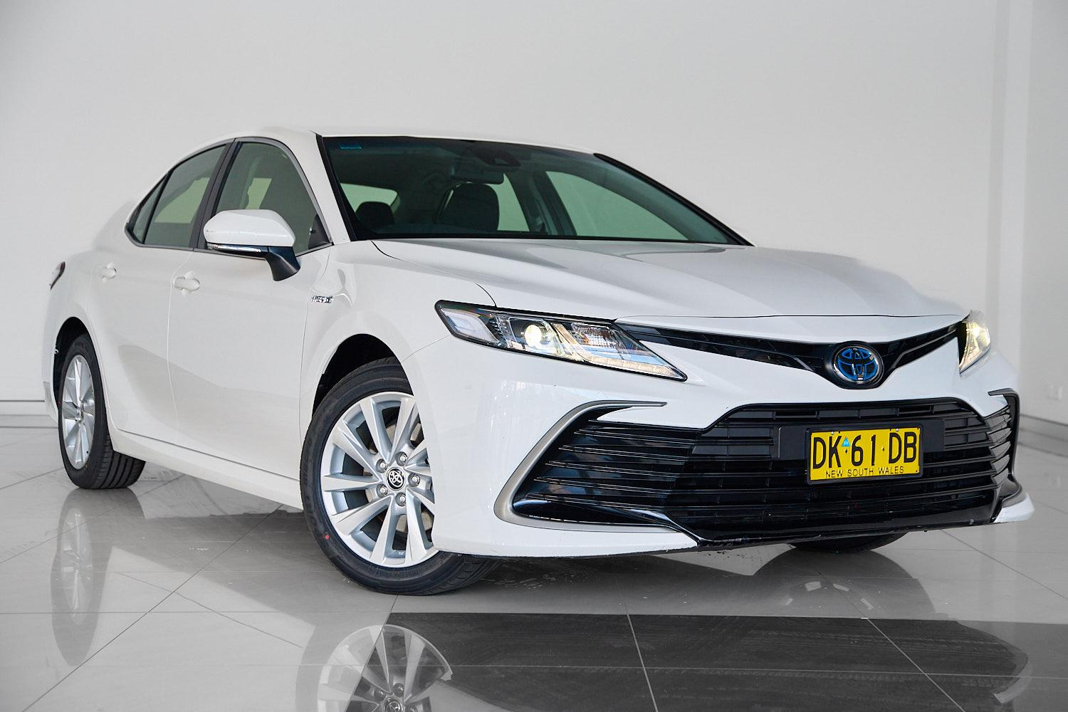 Image of 2024 Toyota CAMRY HYBRID Ascent