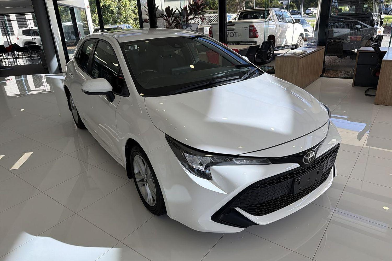 Image of 2018 Toyota COROLLA Ascent Sport