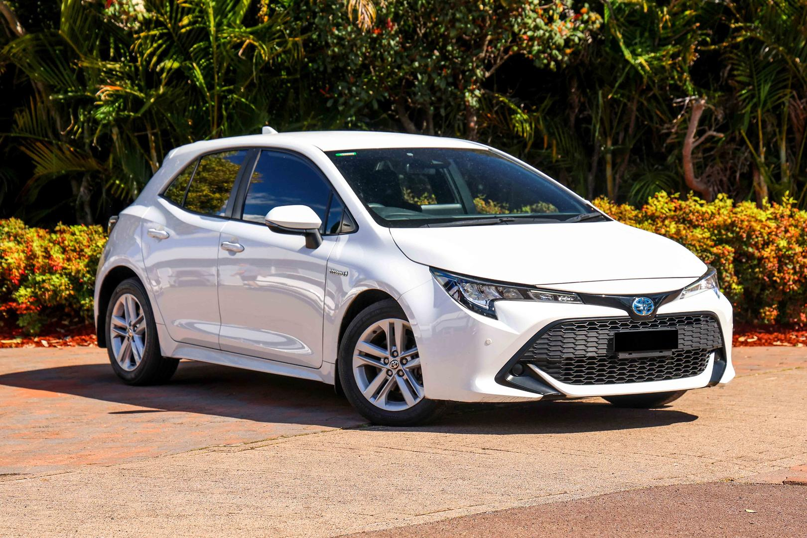 Image of 2020 TOYOTA Corolla Hatch Hybrid Ascent Sport