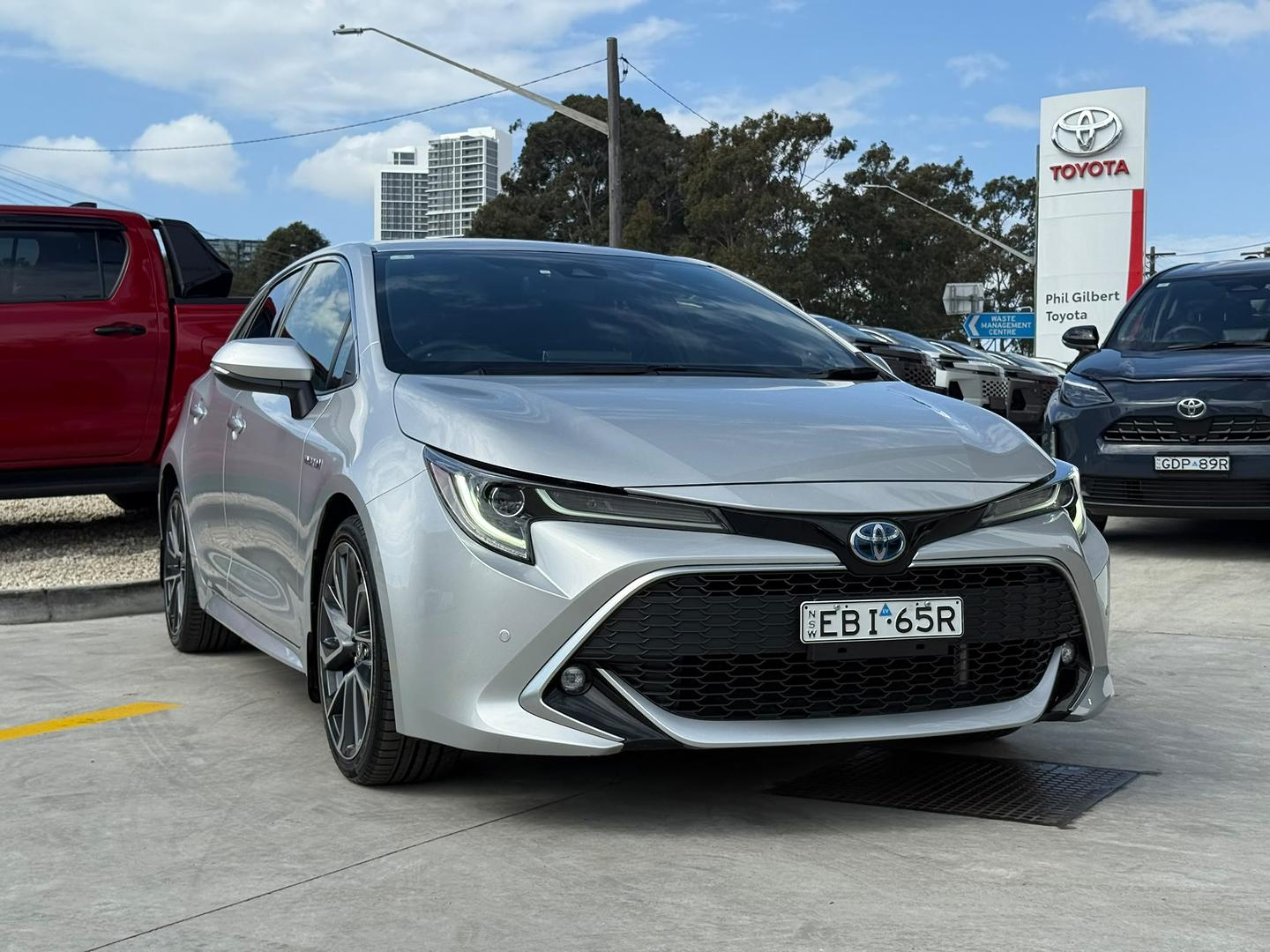 Image of 2019 Toyota Corolla Hatch Hybrid ZR