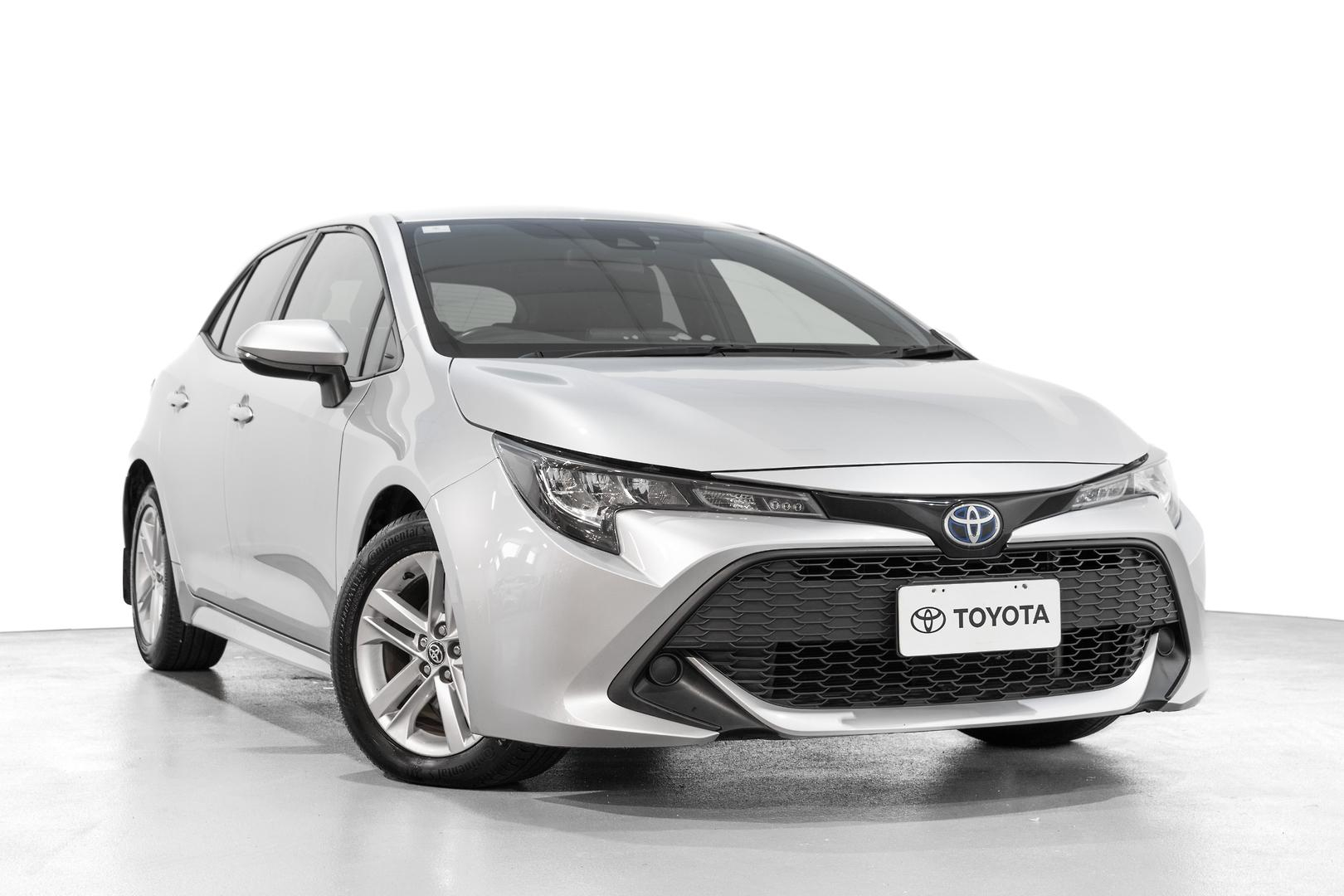 Image of 2018 Toyota Corolla Hatch Hybrid Ascent Sport