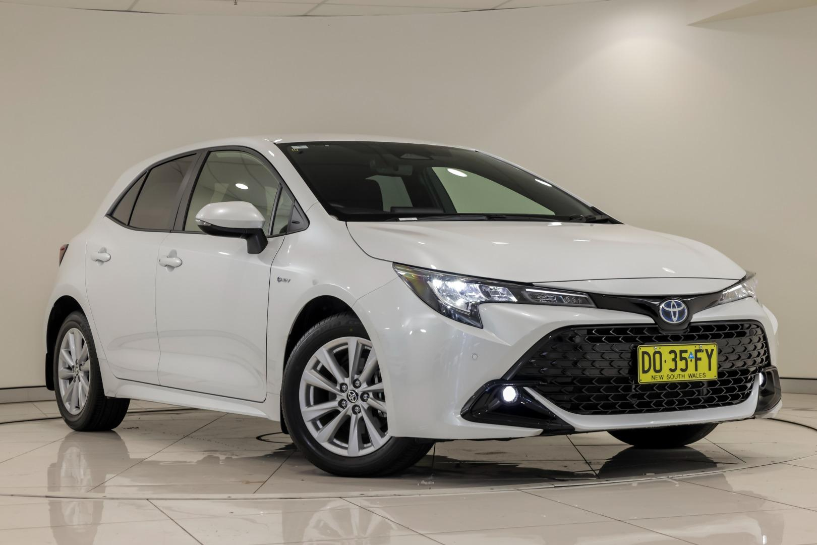 Image of 2025 Toyota COROLLA SX